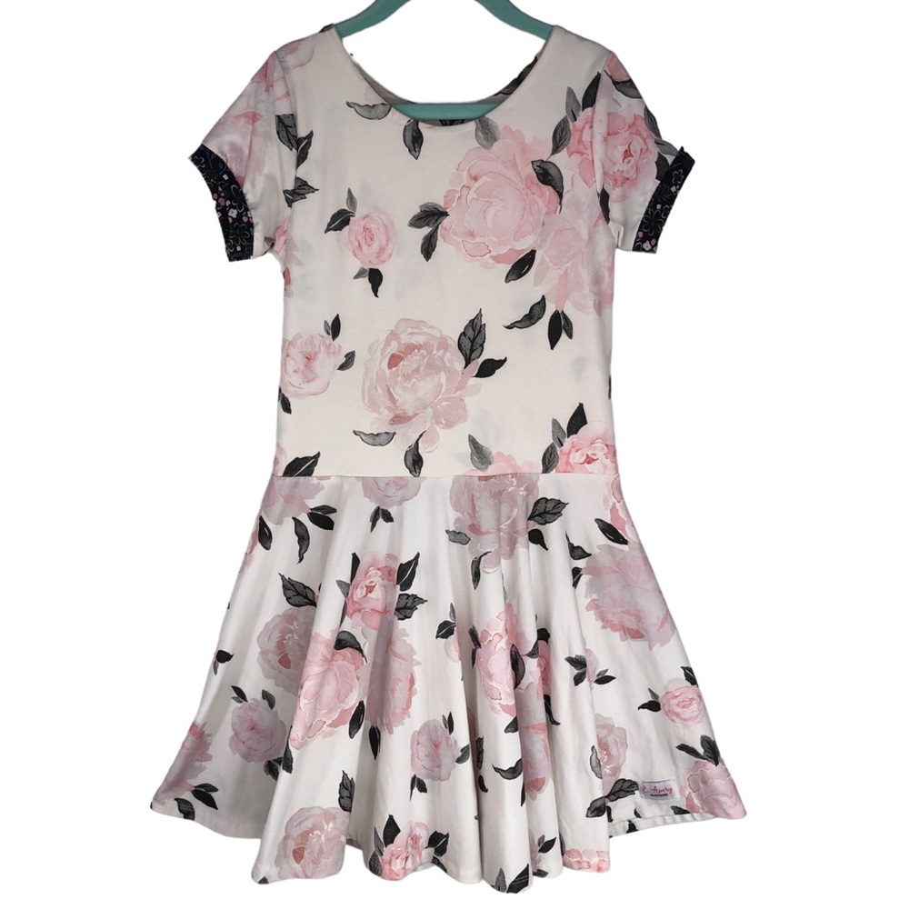 🆕 Custom Handmade Rose Twirl Dress